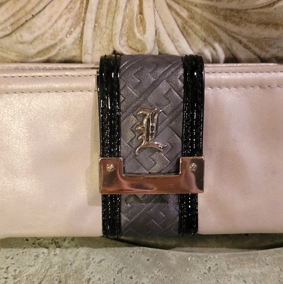 L.A.M.B. by Gwen Stefani Frosted Iridescent Clutch Wallet Luxury Designer #484 - Picture 9 of 16